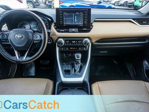 Used 2020 Toyota RAV4 XLE Premium AWD/4WD image 24
