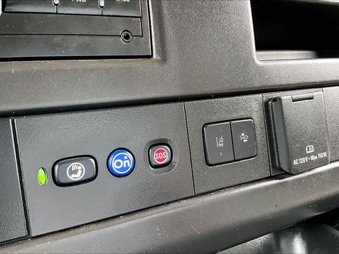 Used 2021 Chevrolet Express 3500 LT w/ LT Preferred Equipment Group RWD image 32