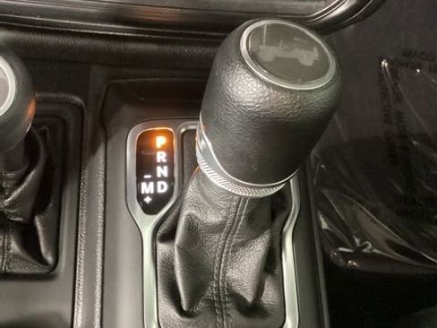 Used 2022 Jeep Wrangler Sport S image 20