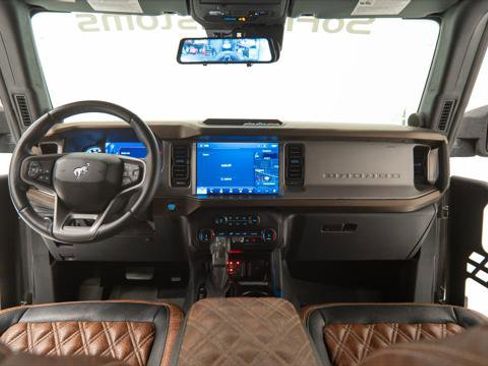 Used 2022 Ford Bronco Outer Banks image 14