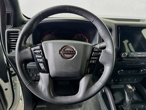 Used 2022 Nissan Frontier PRO-4X w/ Pro-4X Premium Package image 12