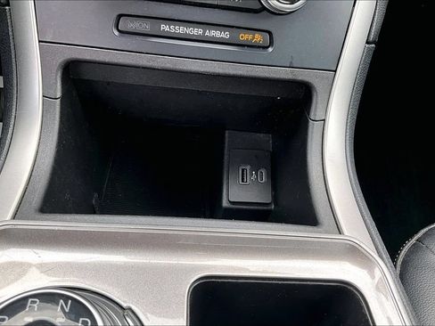 Used 2023 Ford Edge SEL AWD/4WD image 32