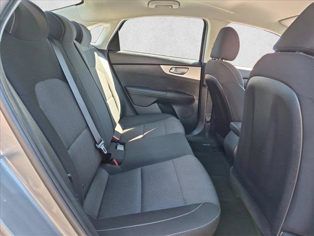 Used 2022 Kia Forte LXS FWD image 19