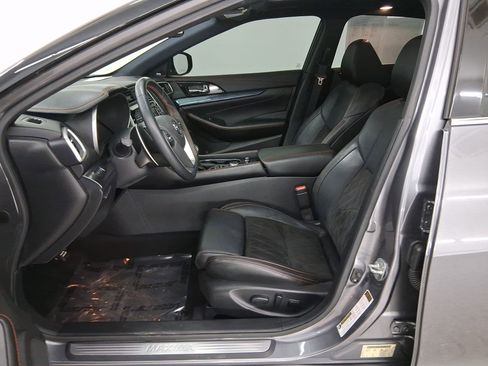 Used 2022 Nissan Maxima SR w/ Sport Mat Group image 5