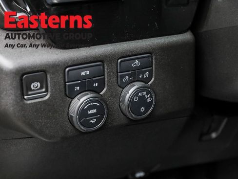 Used 2022 Chevrolet Silverado 1500 LT image 22