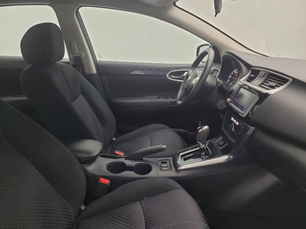 Used 2019 Nissan Sentra SR FWD image 21