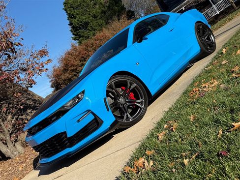 Used 2022 Chevrolet Camaro SS image 3