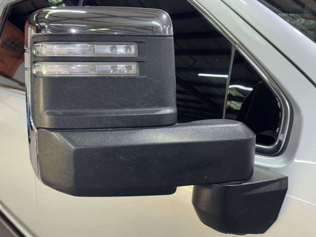 Used 2023 GMC Sierra 2500 Denali AWD/4WD image 16
