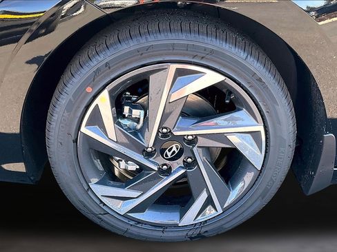New 2026 Hyundai Elantra Limited image 13