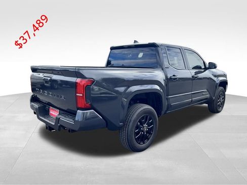 Certified 2025 Toyota Tacoma SR5 image 4