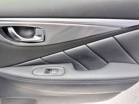 Used 2015 INFINITI Q50 AWD w/ Moonroof Package image 18