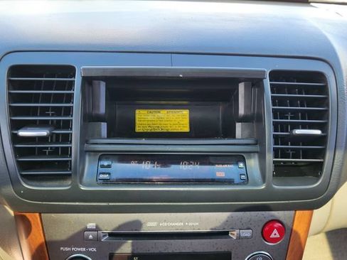 Used 2005 Subaru Outback 3.0R AWD/4WD image 16