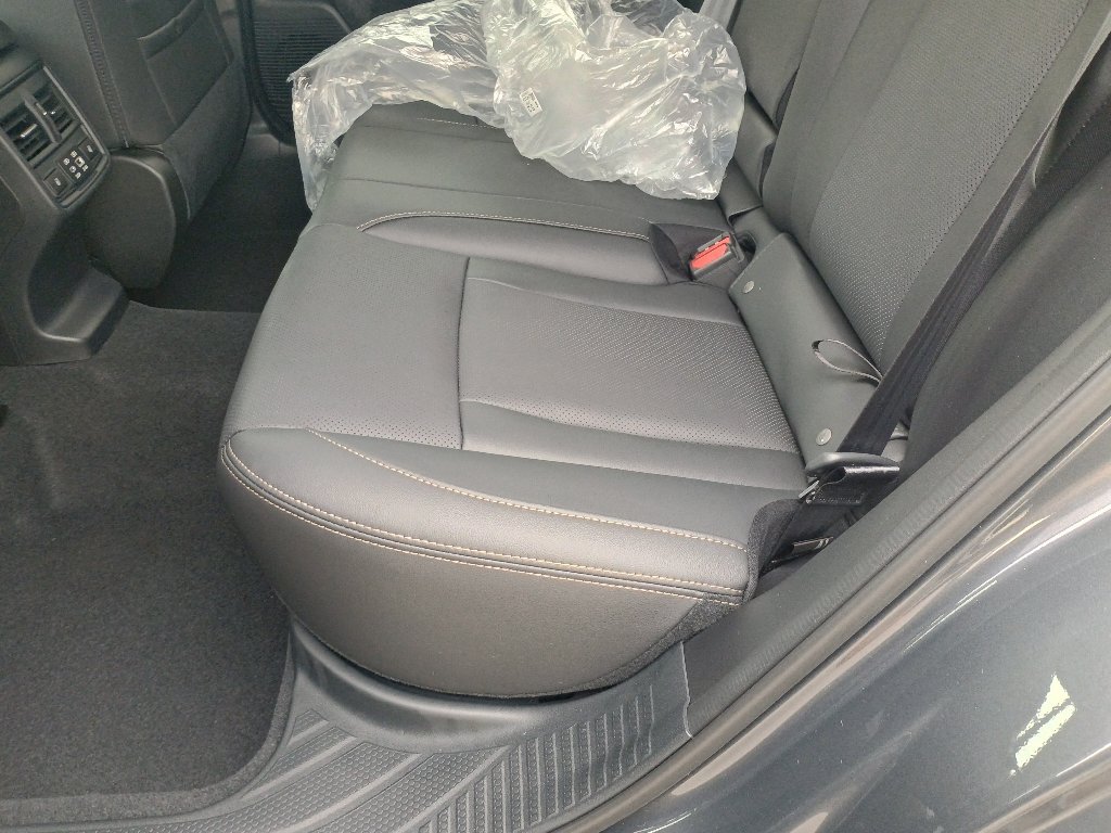 New 2026 Subaru Outback Limited AWD/4WD image 13