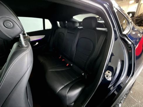 Used 2023 Mercedes-Benz GLC 300 4MATIC Coupe image 21