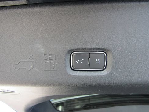 Used 2025 Ford Expedition Max Platinum AWD/4WD image 23