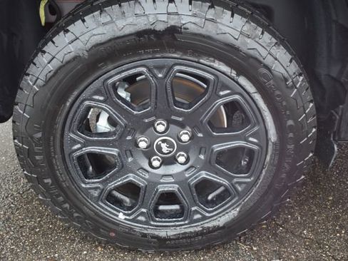 Used 2025 Ford Bronco Sport Badlands image 47