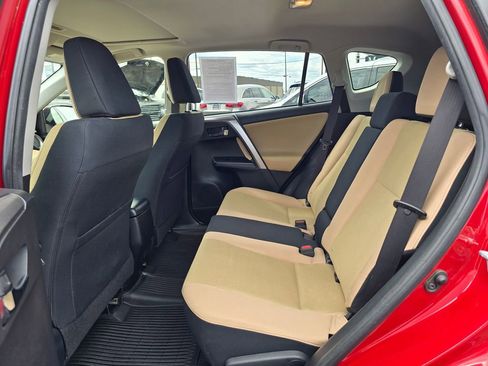 Used 2016 Toyota RAV4 XLE w/ Convenience Package AWD/4WD image 16