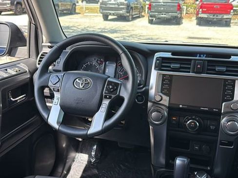 Used 2022 Toyota 4Runner SR5 Premium w/ Moonroof Package image 13