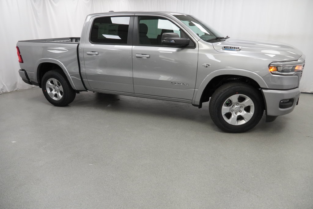 New 2026 RAM 1500 Big Horn AWD/4WD image 9