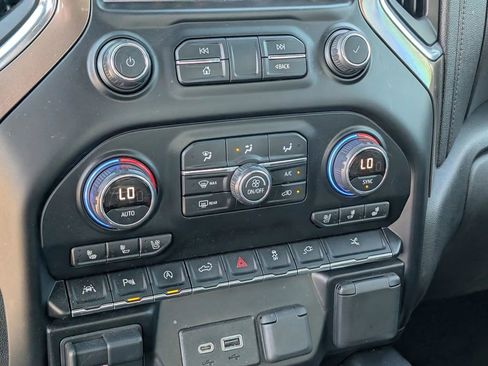 Used 2019 Chevrolet Silverado 1500 High Country AWD/4WD image 29