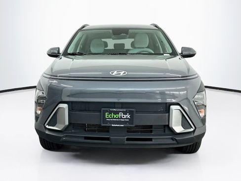 Used 2025 Hyundai Kona SEL AWD/4WD image 2