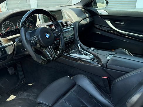 Used 2013 BMW M6 Convertible w/ Executive Pkg RWD image 10