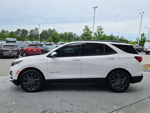 Used 2024 Chevrolet Equinox RS w/ LPO, Floor Liner Package FWD image 4
