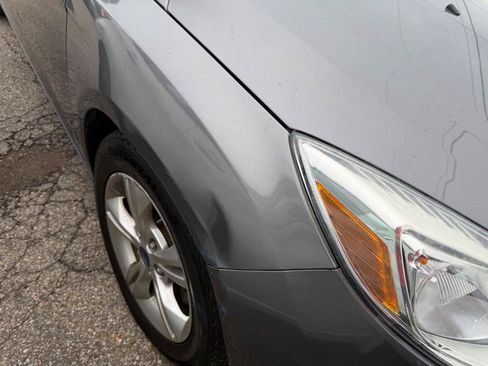 Used 2014 Ford Focus SE FWD image 4