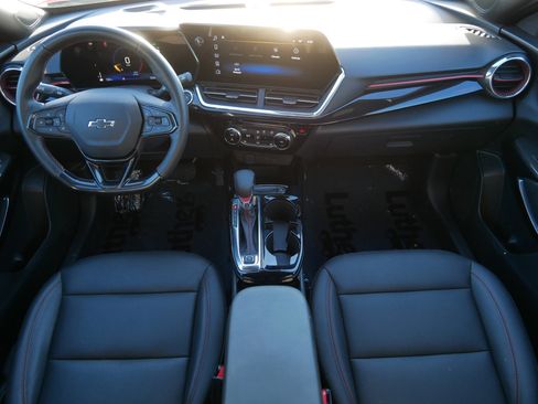 Used 2024 Chevrolet Trax RS w/ Driver Confidence Package image 10