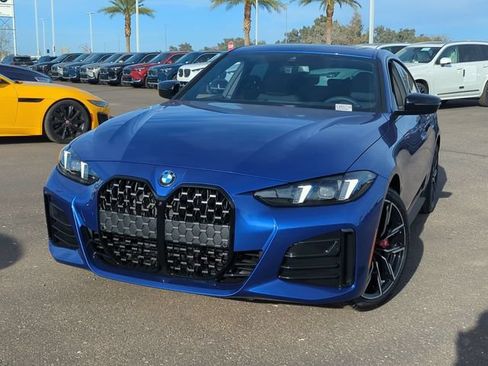 Used 2026 BMW 430i w/ M Sport Package RWD image 3