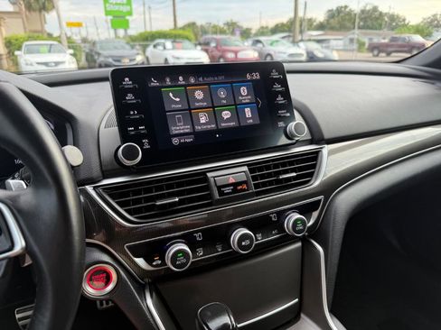 Used 2018 Honda Accord Sport image 26