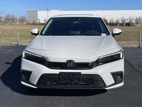 Certified 2024 Honda Civic Touring image 3