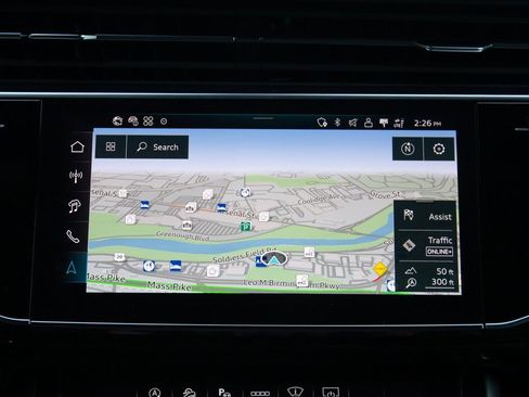 Used 2025 Audi Q8 Prestige image 17