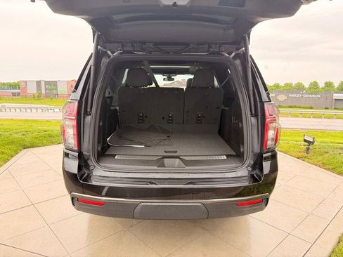 Used 2022 Chevrolet Suburban RST w/ Luxury Package AWD/4WD image 33