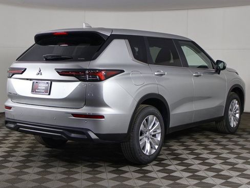 New 2026 Mitsubishi Outlander ES AWD/4WD image 9