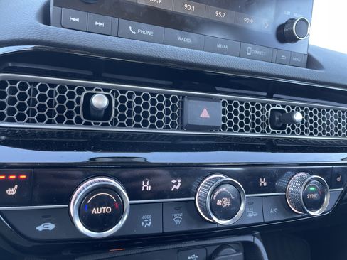 Certified 2024 Honda Civic EX-L image 25