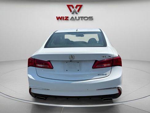 Used 2018 Acura TLX V6 SH-AWD image 4