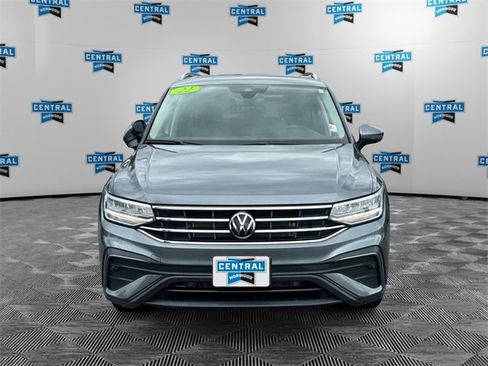 Used 2022 Volkswagen Tiguan SE image 8
