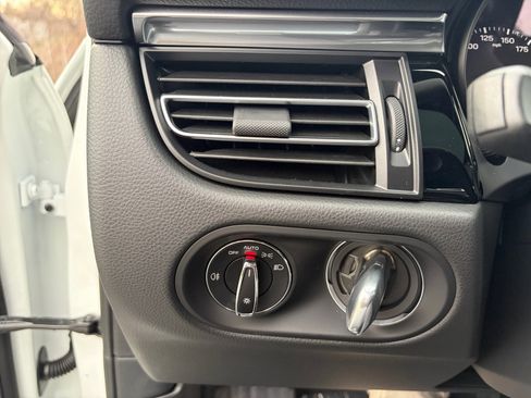 New 2026 Porsche Macan S image 24