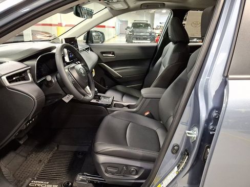 New 2026 Toyota Corolla Cross XLE image 9