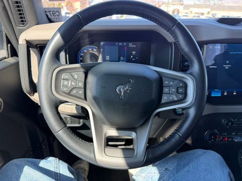 Used 2022 Ford Bronco Wildtrak image 6