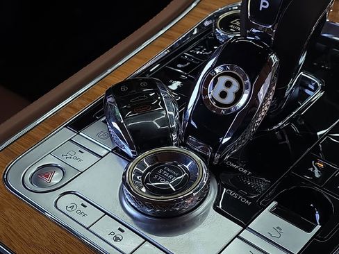 Used 2020 Bentley Continental GT image 35