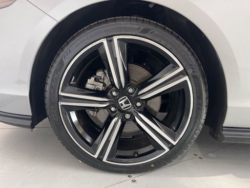 Used 2024 Honda Accord Sport image 7