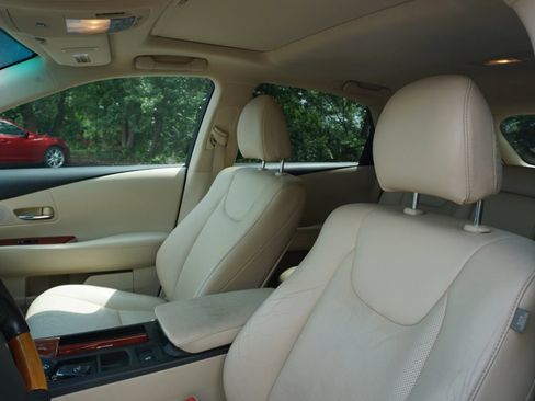 Used 2010 Lexus RX 350 2WD image 29
