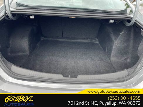 Used 2025 Chevrolet Malibu LT FWD image 17