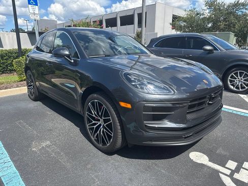 Certified 2026 Porsche Macan S AWD/4WD image 4