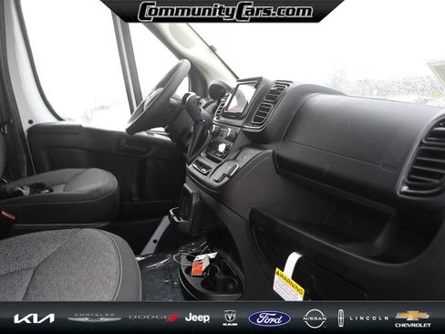 Used 2025 RAM ProMaster 2500 w/ Upfitter's Prep Package image 21