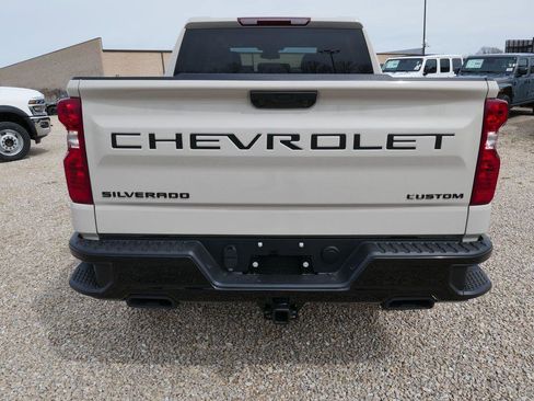 New 2026 Chevrolet Silverado 1500 Custom Trail Boss w/ Dark Appearance Package AWD/4WD image 4