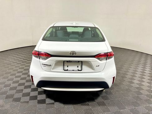 Used 2022 Toyota Corolla LE FWD image 13