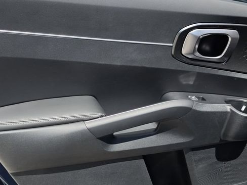 New 2026 Kia Sorento S w/ S Panoramic Sunroof Package FWD image 13
